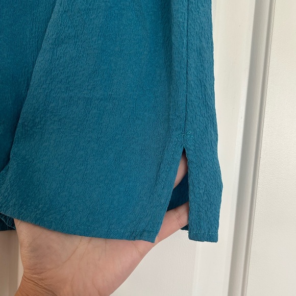 Citron Blue Sleeveless Silk Top - Picture 4 of 5